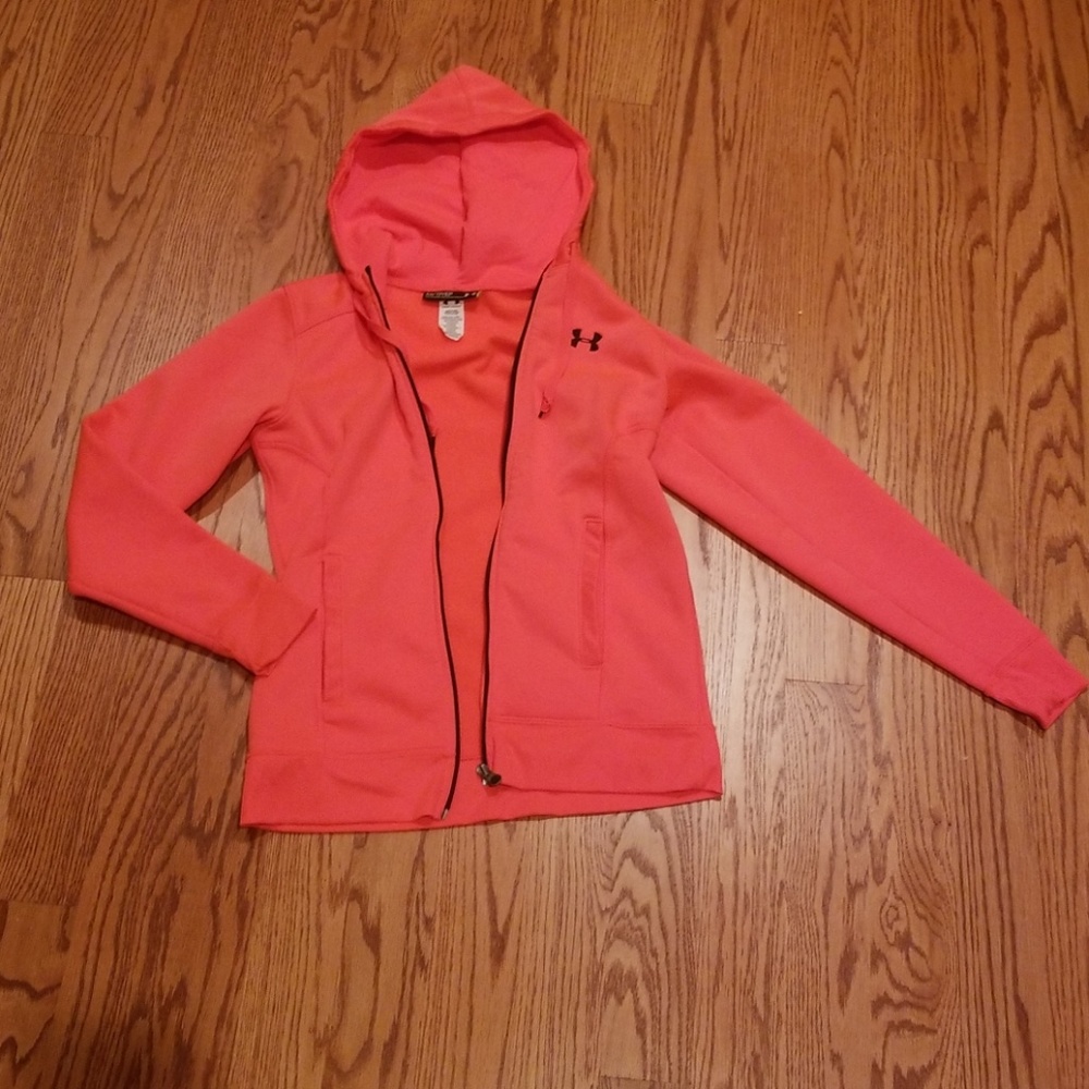 Semi fitted hoodie